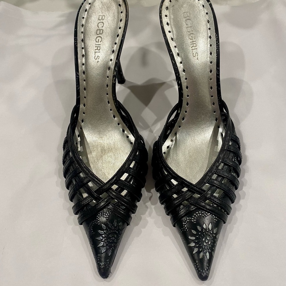 BCBG women’s heels Sz. 7